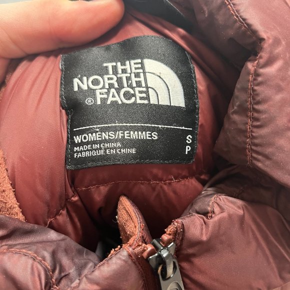 The North Face Jacket Womens Small Red Parka Puffer 550 Goose Down Hooded - Picture 10 of 15